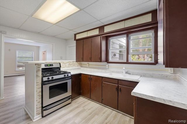 1257 Byron Road, Howell, MI 48843