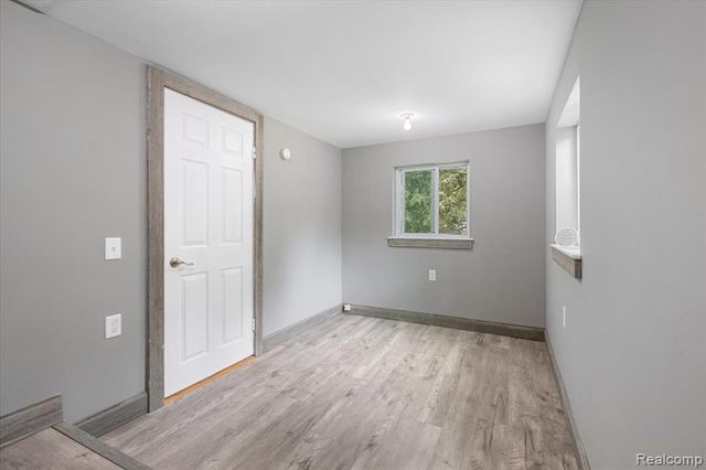 1257 Byron Road, Howell, MI 48843