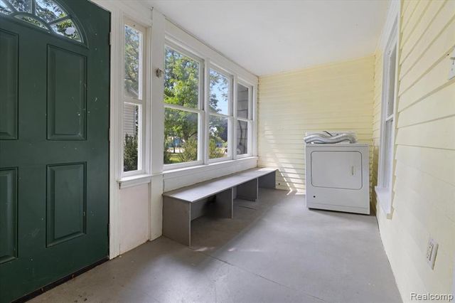 1257 Byron Road, Howell, MI 48843