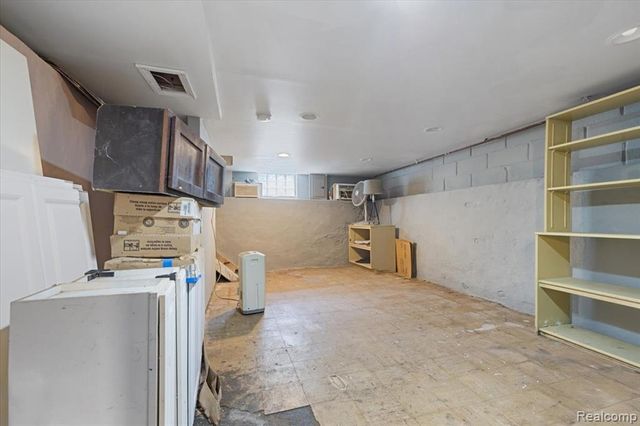 1257 Byron Road, Howell, MI 48843