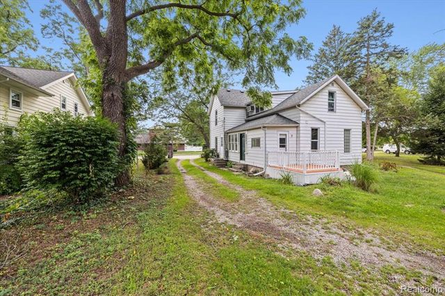 1257 Byron Road, Howell, MI 48843