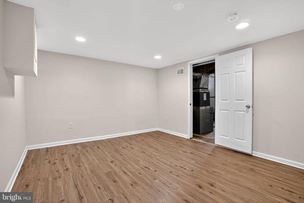 Image 24 of property listing at 1864 YAKONA RD, Parkville, MD 21234