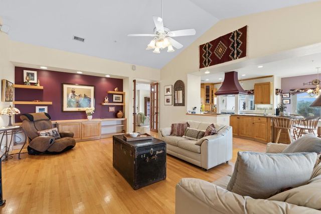 2281 Corner Creek Lane, Fallbrook, CA 92028