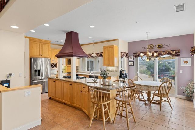 2281 Corner Creek Lane, Fallbrook, CA 92028