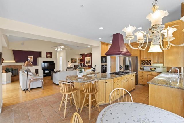 2281 Corner Creek Lane, Fallbrook, CA 92028