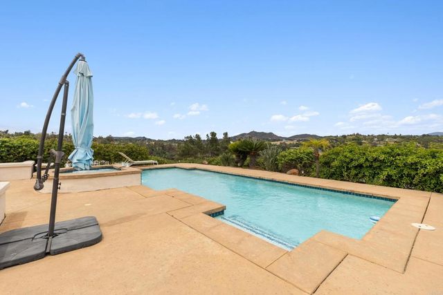 2281 Corner Creek Lane, Fallbrook, CA 92028