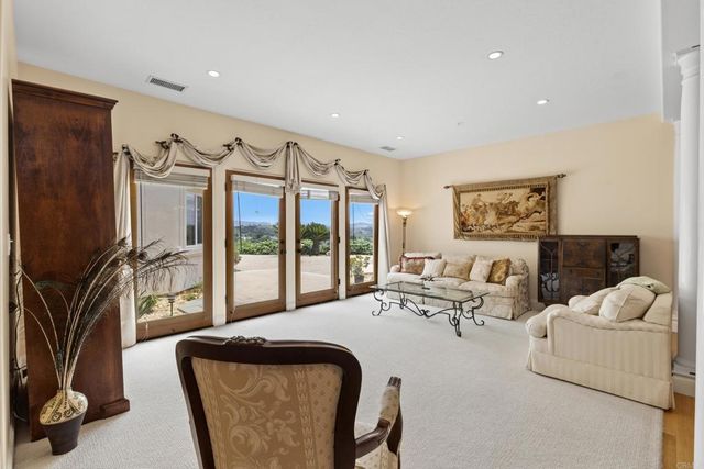 2281 Corner Creek Lane, Fallbrook, CA 92028