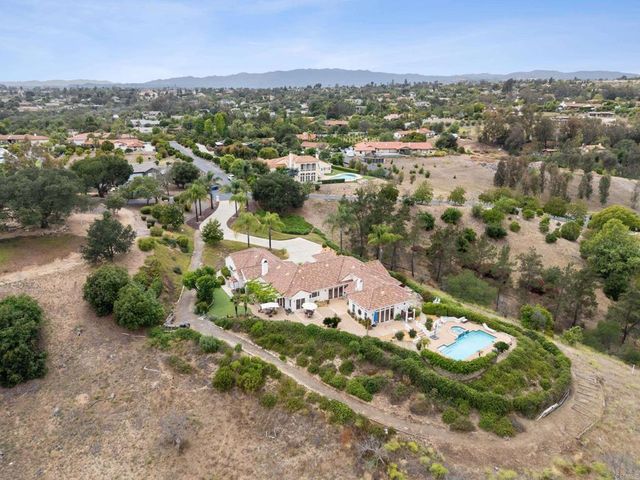 2281 Corner Creek Lane, Fallbrook, CA 92028