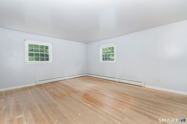 33 Hurds Hill Road, Woodbury, CT 06798