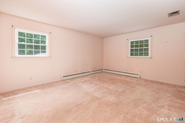 33 Hurds Hill Road, Woodbury, CT 06798