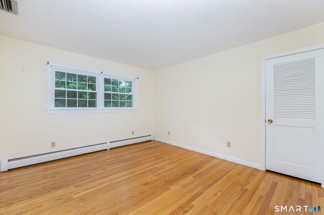 33 Hurds Hill Road, Woodbury, CT 06798
