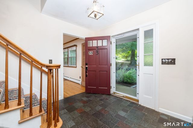 33 Hurds Hill Road, Woodbury, CT 06798