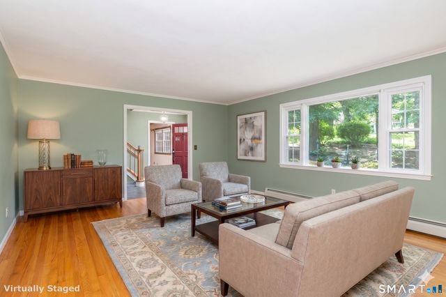 33 Hurds Hill Road, Woodbury, CT 06798