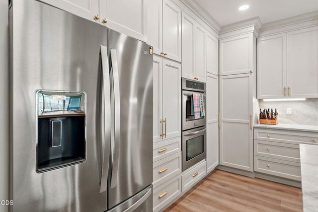 4401 Vista Pointe Drive, Medford, OR 97504