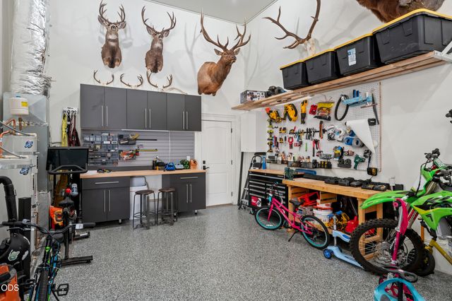 4401 Vista Pointe Drive, Medford, OR 97504