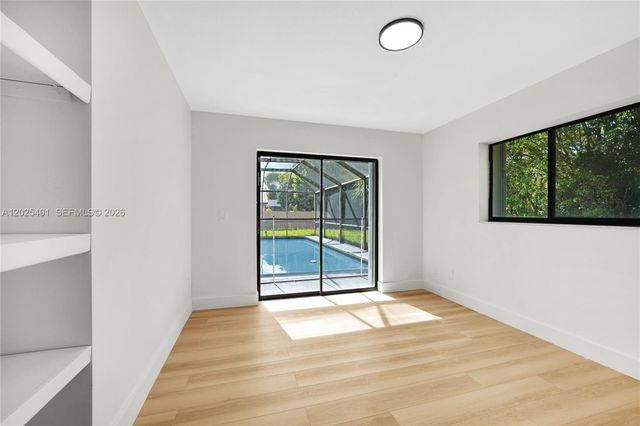 8475 NW 2nd Mnr, Coral Springs, FL 33071