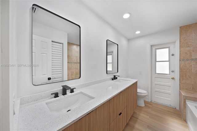 8475 NW 2nd Mnr, Coral Springs, FL 33071