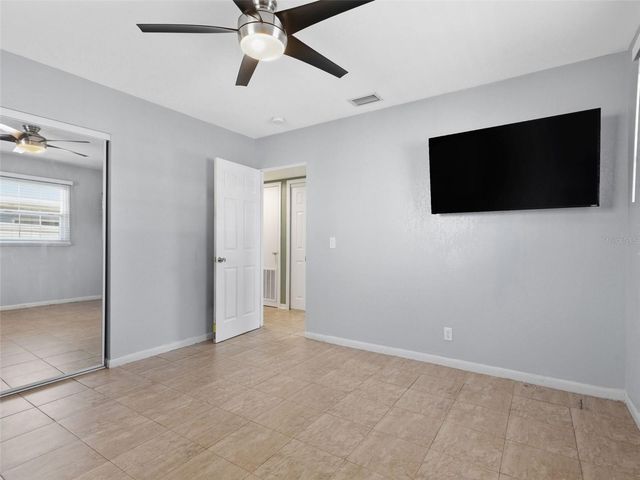 5209 LLOYD STREET, Seffner, FL 33584
