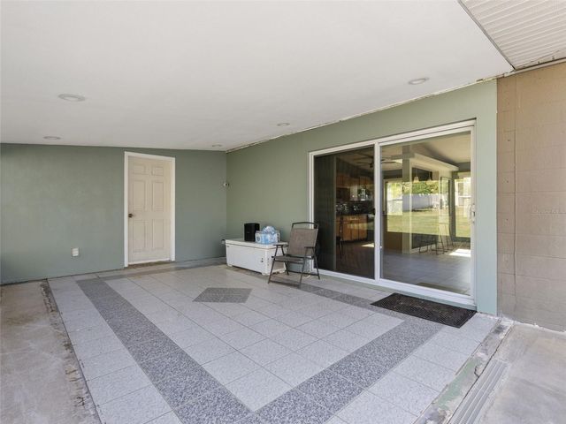 5209 LLOYD STREET, Seffner, FL 33584