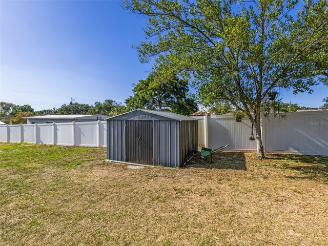 5209 LLOYD STREET, Seffner, FL 33584