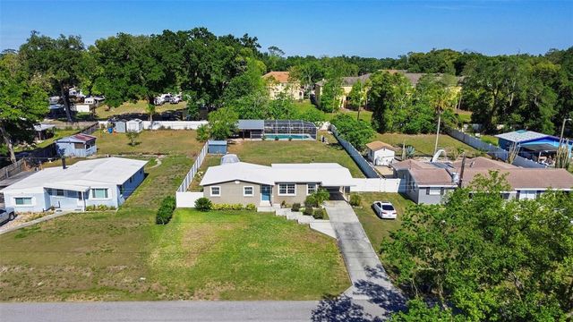 5209 LLOYD STREET, Seffner, FL 33584
