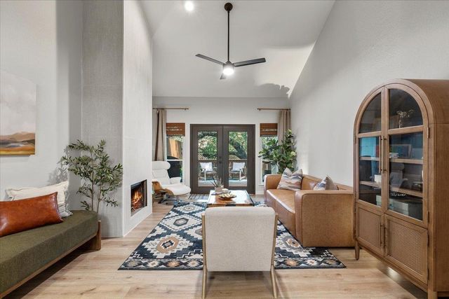 8001 Forest Mesa DR B, Austin, TX 78759