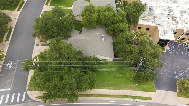 8001 Forest Mesa DR B, Austin, TX 78759
