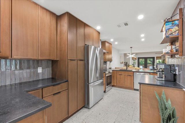 8001 Forest Mesa DR B, Austin, TX 78759