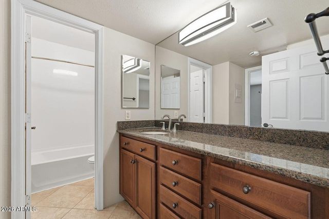 8500 E INDIAN SCHOOL Road 247, Scottsdale, AZ 85251