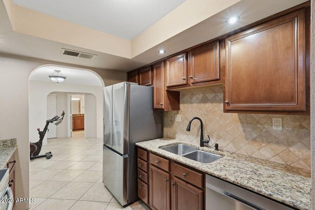 8500 E INDIAN SCHOOL Road 247, Scottsdale, AZ 85251