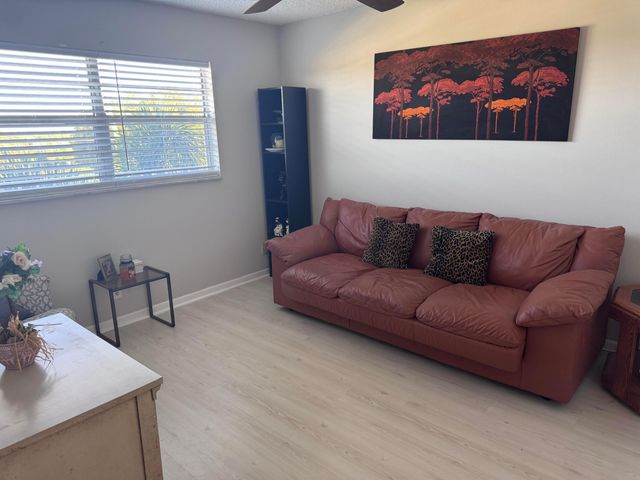 300 NE 26th Avenue 4030, Boynton Beach, FL 33435