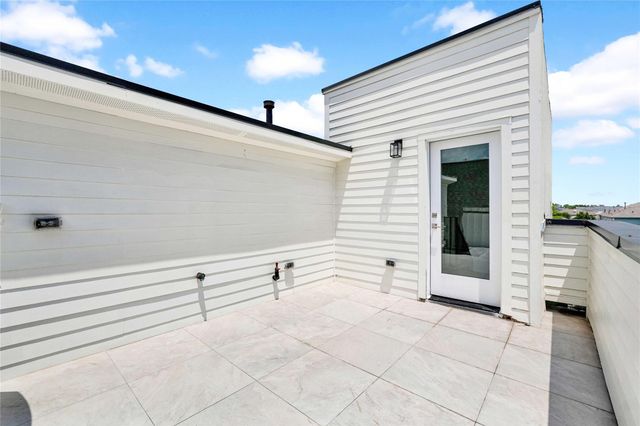 5439 Darling Street, Houston, TX 77007