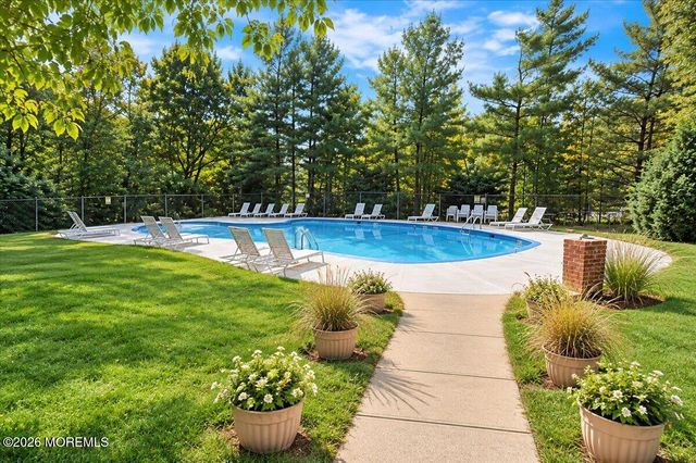 188 Heywood Court 97, Matawan, NJ 07747