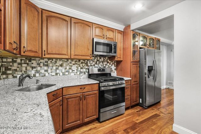 188 Heywood Court 97, Matawan, NJ 07747