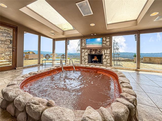 10200 Lilac, Chatsworth, CA 93063