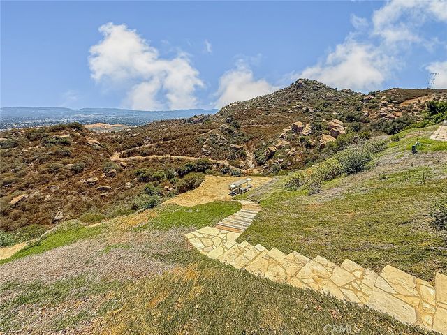 10200 Lilac, Chatsworth, CA 93063