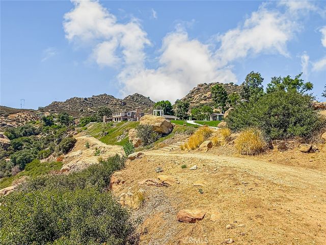 10200 Lilac, Chatsworth, CA 93063