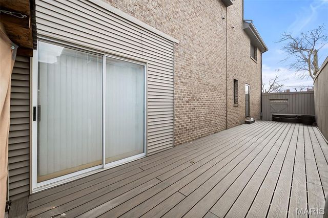 5089 Waterman Boulevard, St Louis, MO 63108