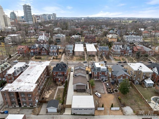 5089 Waterman Boulevard, St Louis, MO 63108