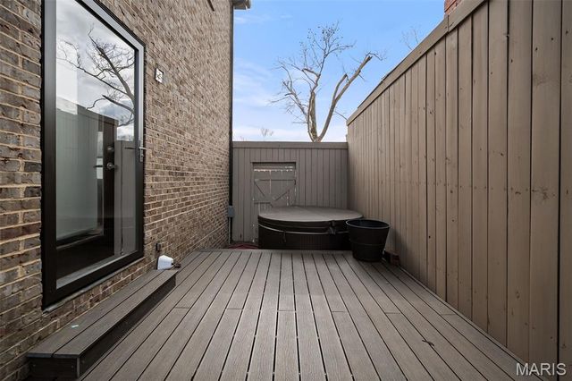 5089 Waterman Boulevard, St Louis, MO 63108