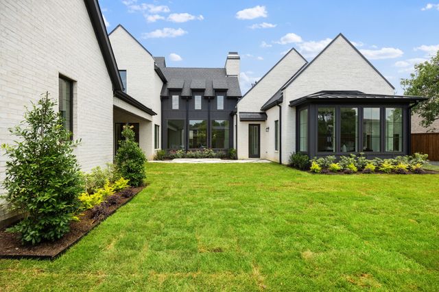 6930 Pemberton Drive, Dallas, TX 75230