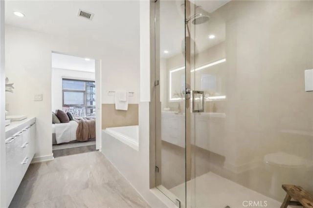 9 MacArthur Place 1507, Santa Ana, CA 92707