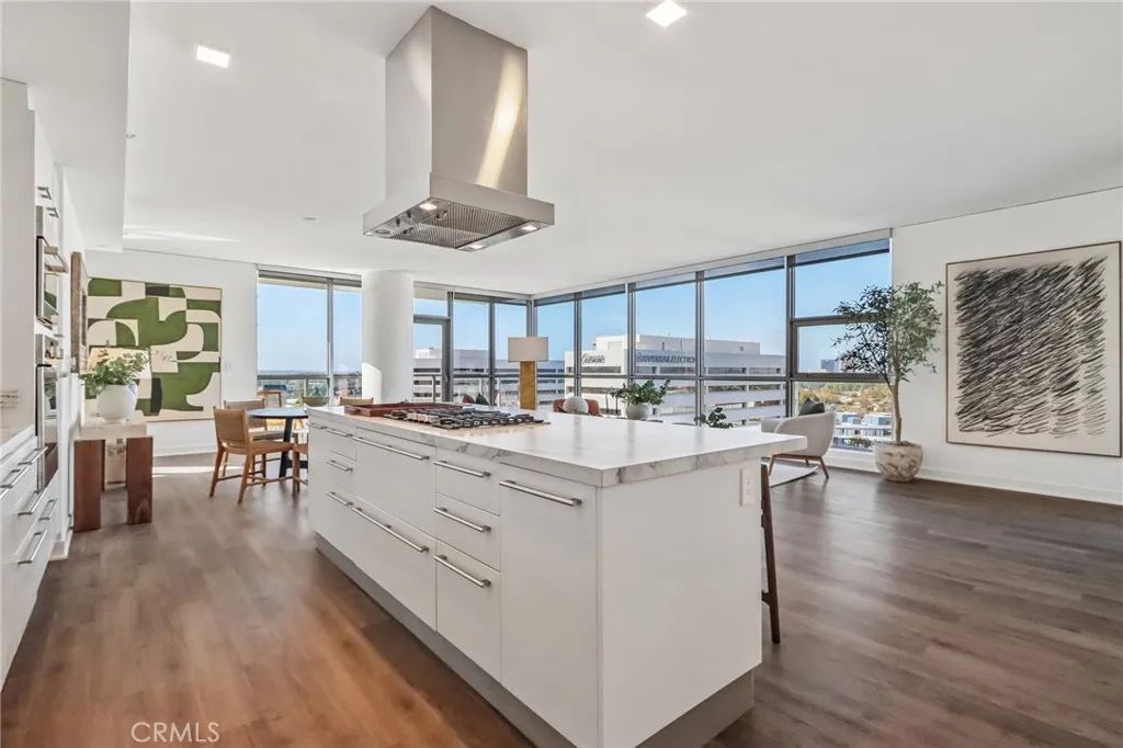 9 MacArthur Place 1507, Santa Ana, CA 92707