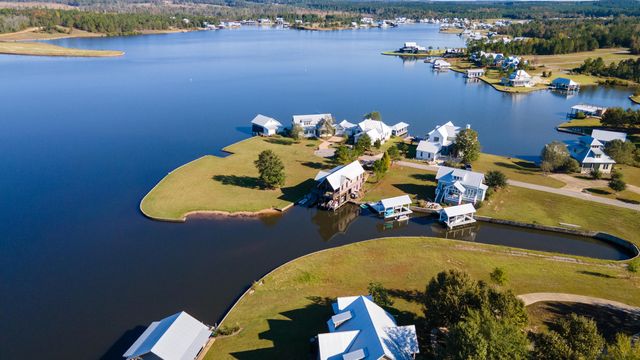 17 pickwick Point, Lumberton, MS 39455