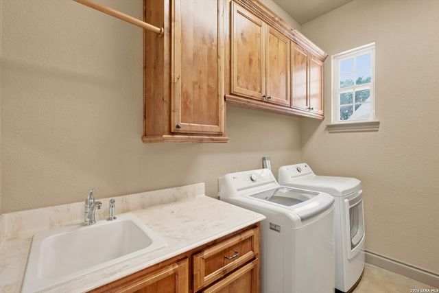 26310 E Rockwall, New Braunfels, TX 78132