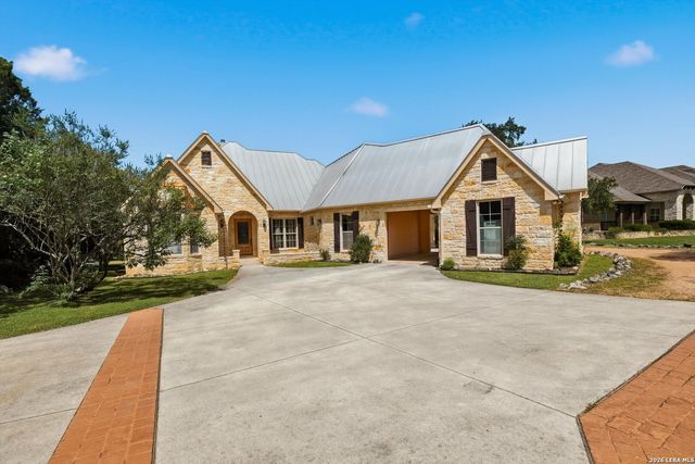 26310 E Rockwall, New Braunfels, TX 78132