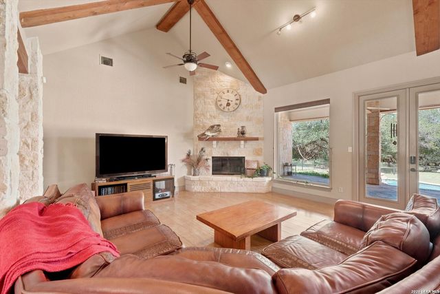 26310 E Rockwall, New Braunfels, TX 78132