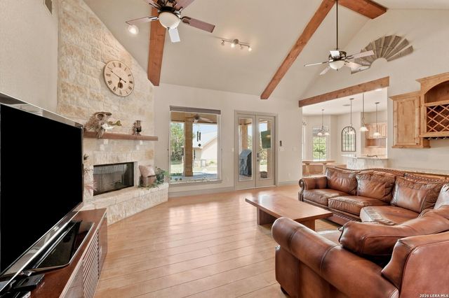 26310 E Rockwall, New Braunfels, TX 78132