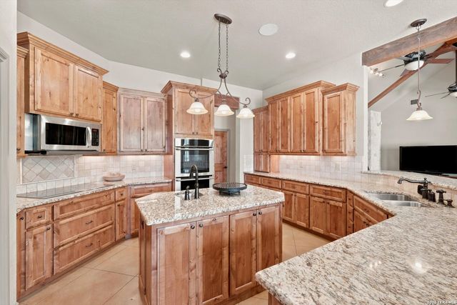 26310 E Rockwall, New Braunfels, TX 78132