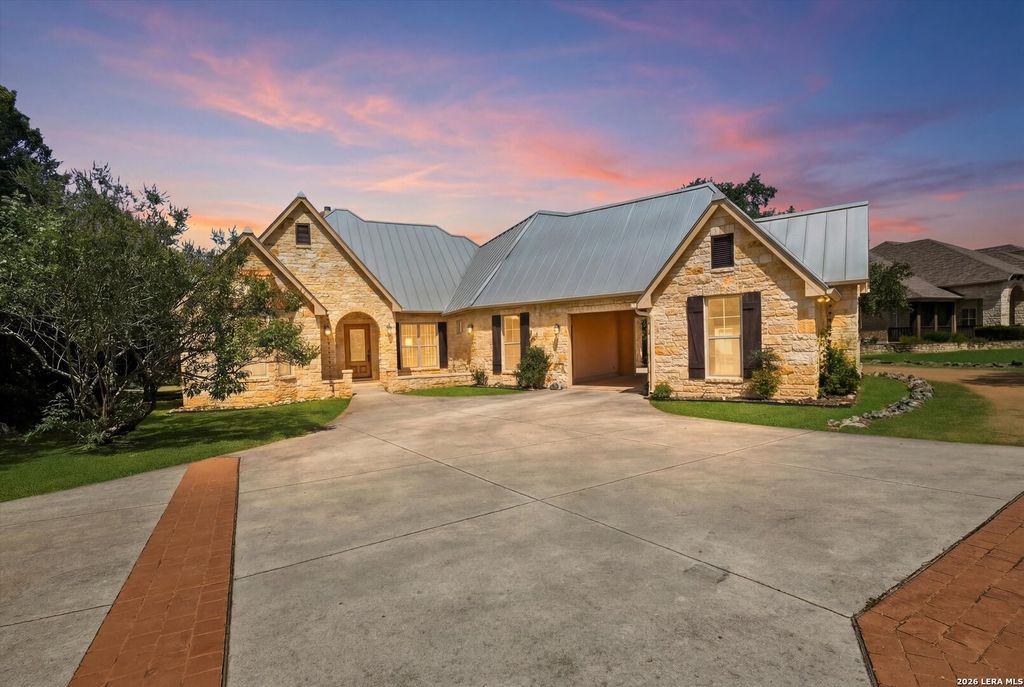 26310 E Rockwall, New Braunfels, TX 78132